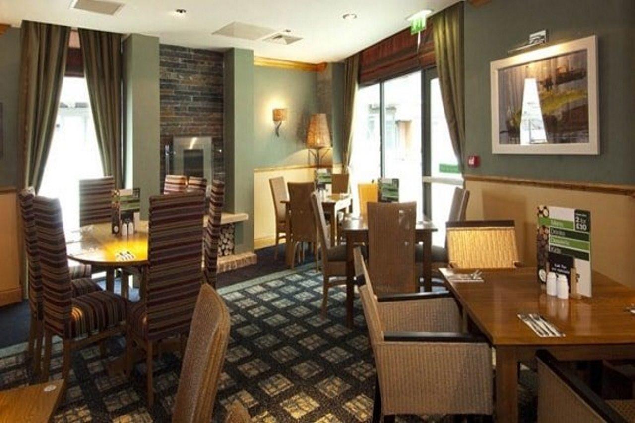 Premier Inn Premier Inn Truro Ngoại thất bức ảnh